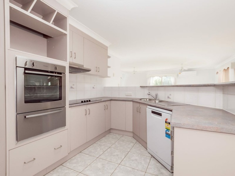5 Deborah Street, Glen Eden QLD 4680