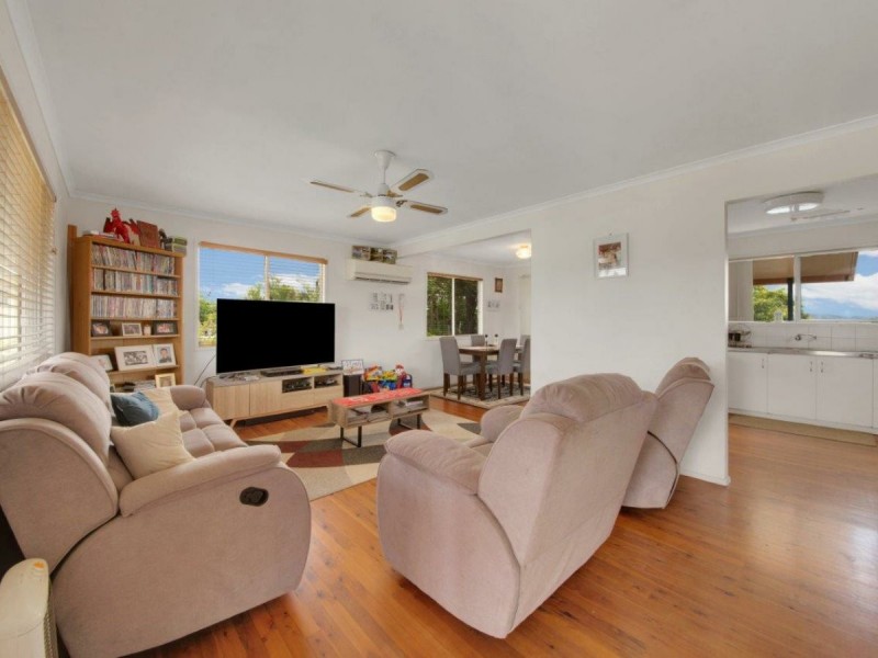 4 Dell Court, Kin Kora QLD 4680