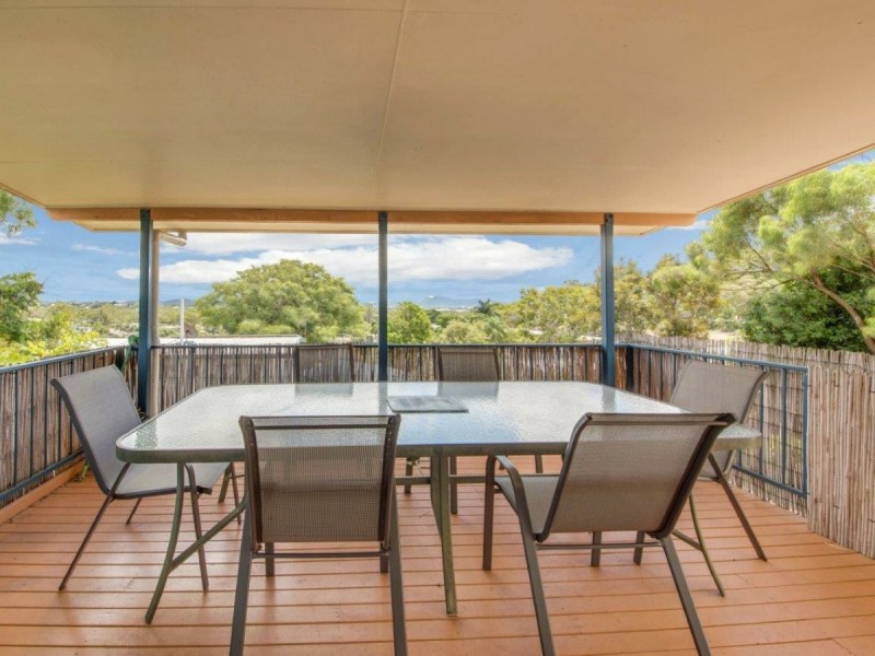 4 Dell Court, Kin Kora QLD 4680