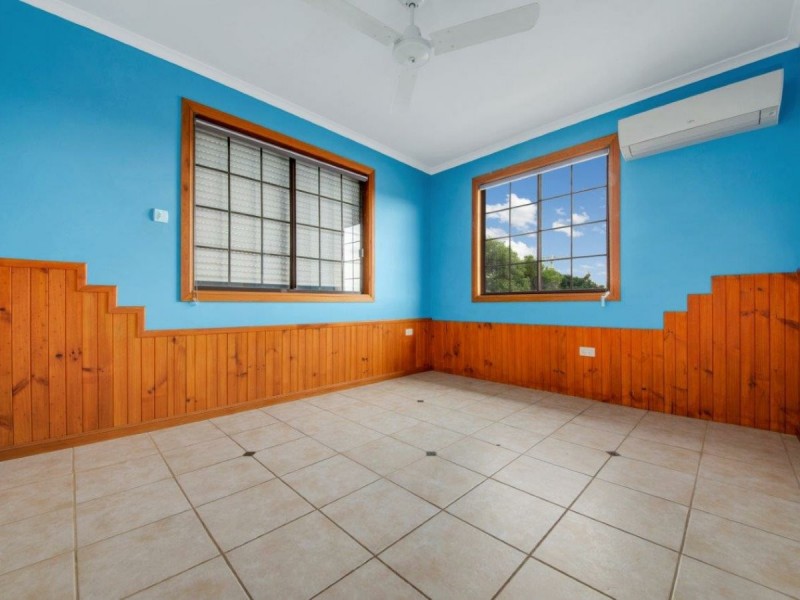 13 Amaroo Street, Boyne Island QLD 4680