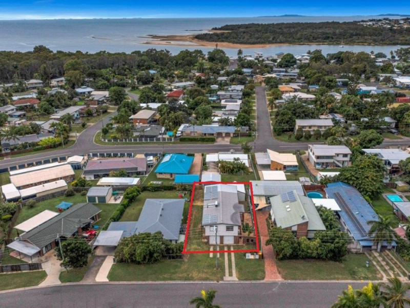 13 Amaroo Street, Boyne Island QLD 4680