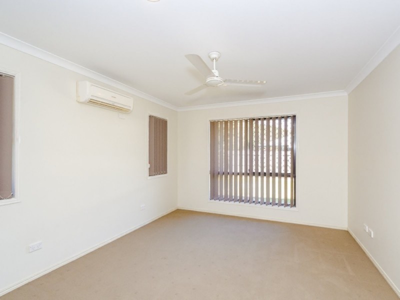 9 Larcom Rise, West Gladstone QLD 4680