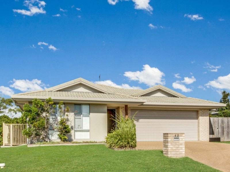 42 Briffney Street, Kirkwood QLD 4680