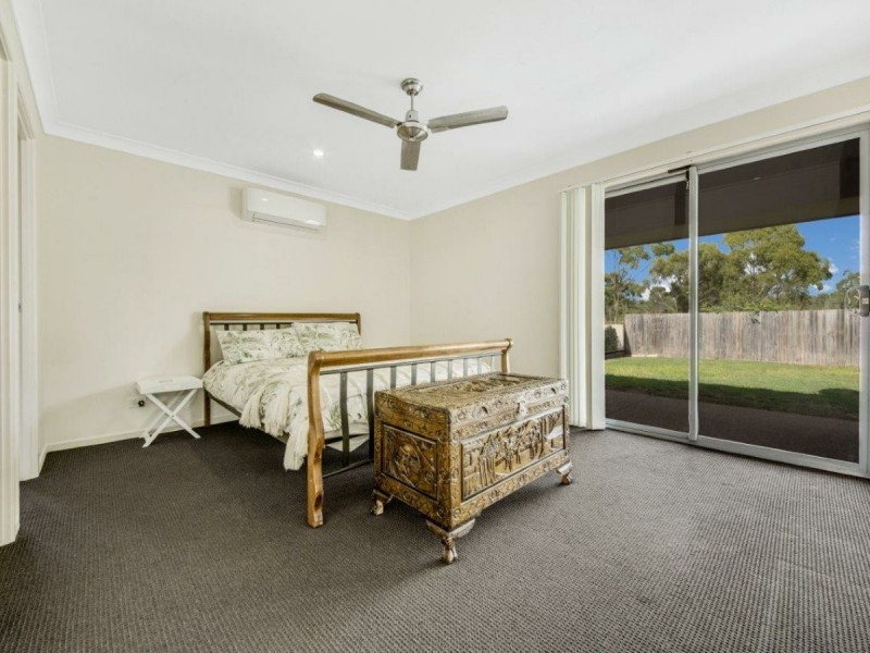 42 Briffney Street, Kirkwood QLD 4680