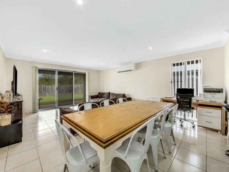 42 Briffney Street, Kirkwood QLD 4680