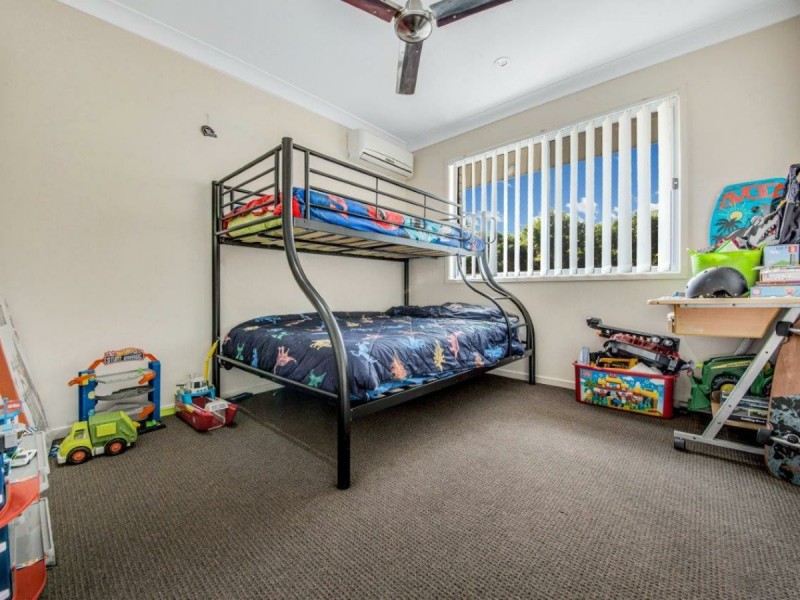 42 Briffney Street, Kirkwood QLD 4680