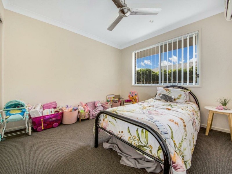 42 Briffney Street, Kirkwood QLD 4680