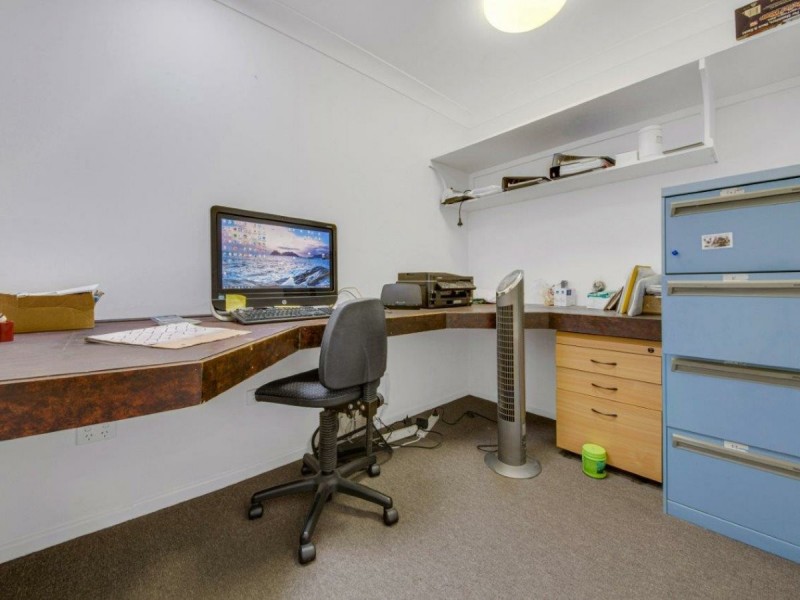23 Hansen Crescent, Clinton QLD 4680