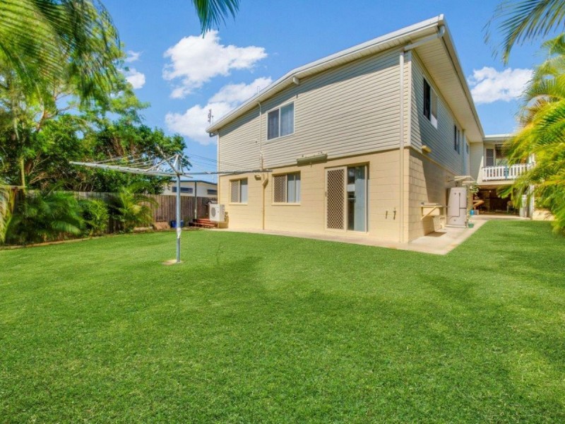 23 Hansen Crescent, Clinton QLD 4680