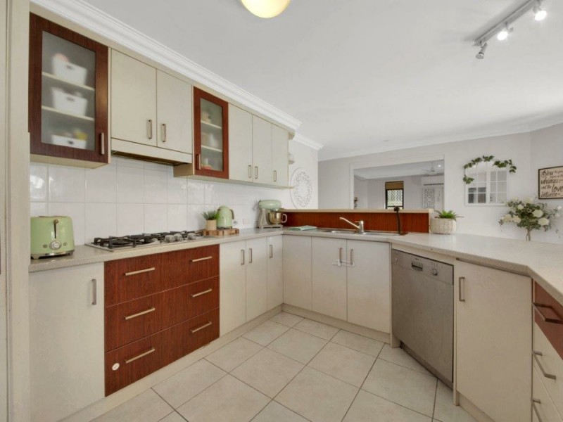 114 Dixon Drive, Telina QLD 4680