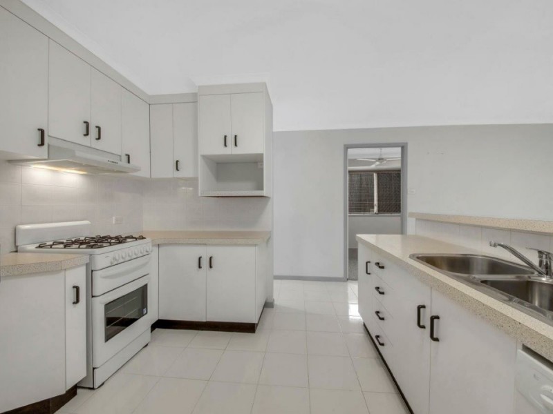 4 Fawley Close, Telina QLD 4680