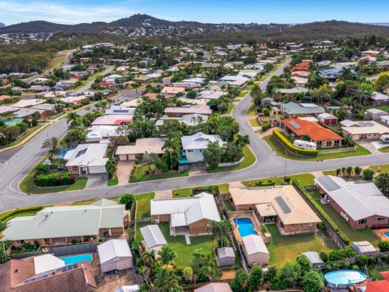 4 Fawley Close, Telina QLD 4680