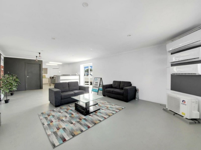 37 Toolooa Street, South Gladstone QLD 4680