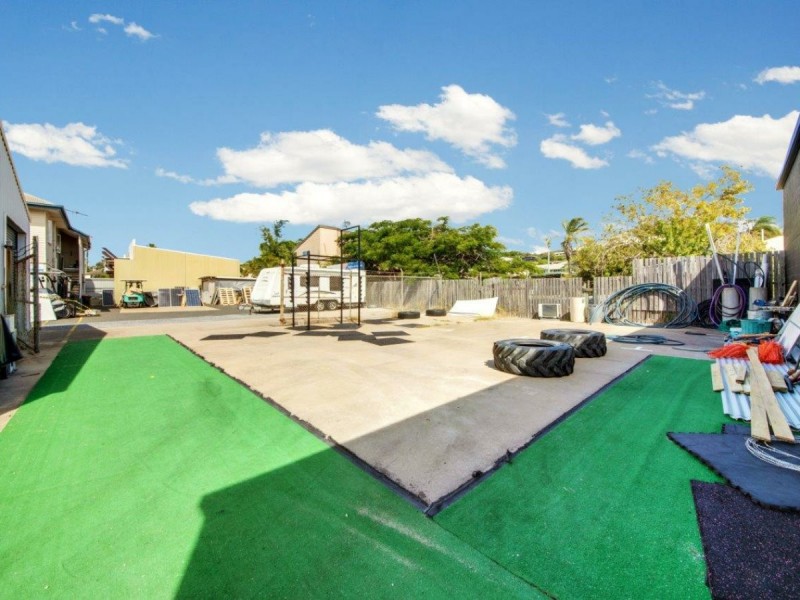 37 Toolooa Street, South Gladstone QLD 4680