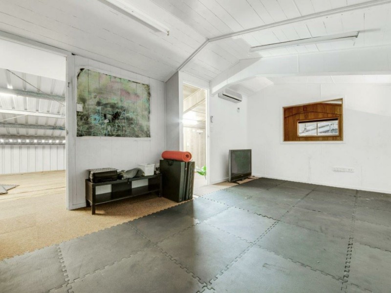 37 Toolooa Street, South Gladstone QLD 4680