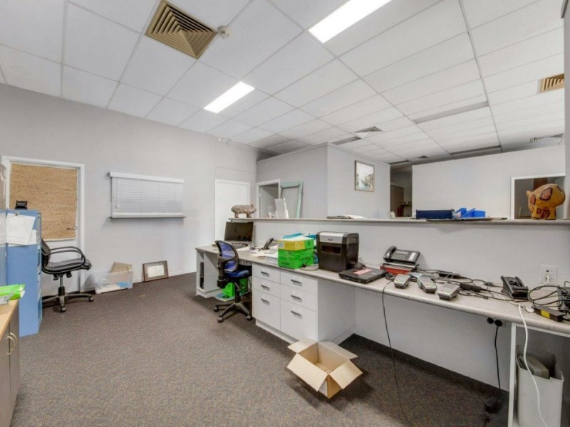 37 Toolooa Street, South Gladstone QLD 4680