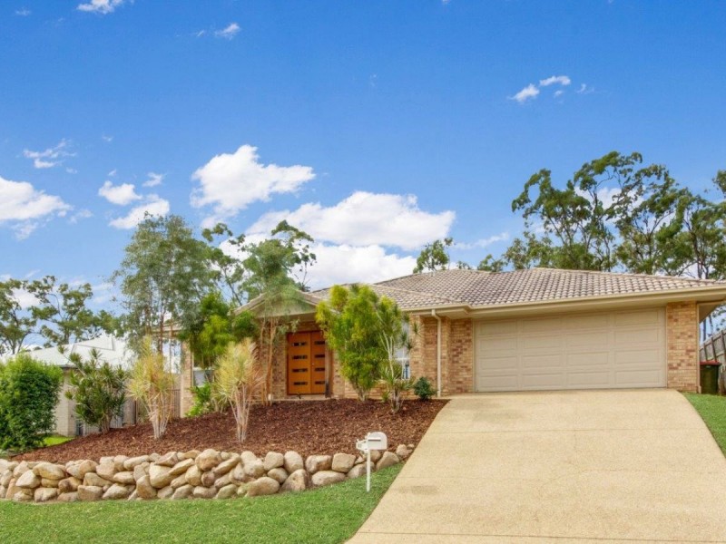 37 Liriope Drive, Kirkwood QLD 4680