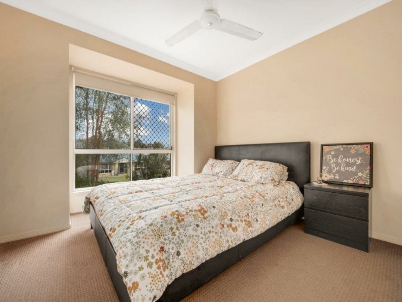 37 Liriope Drive, Kirkwood QLD 4680