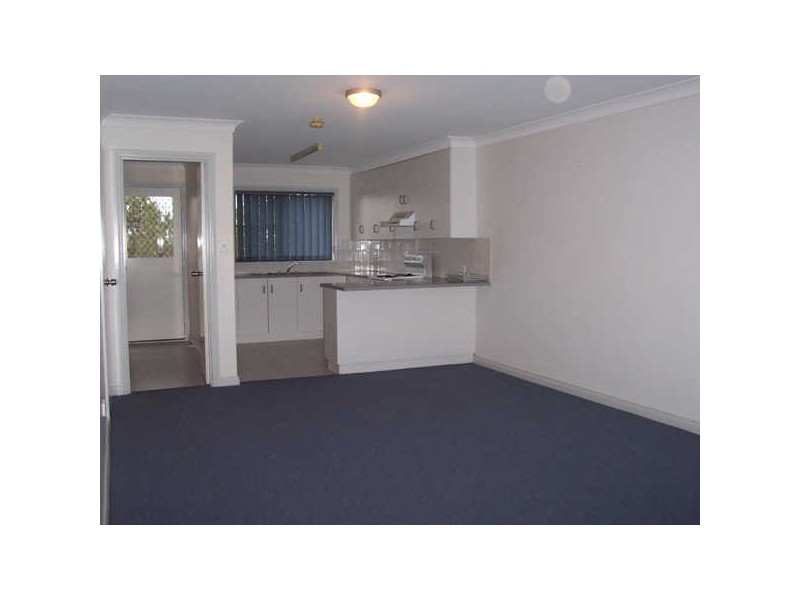 12/8 Nothling Street, New Auckland QLD 4680