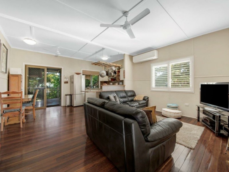 35 Scenery Street, West Gladstone QLD 4680