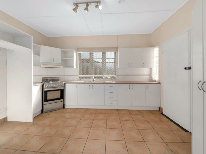 141 Toolooa Street, South Gladstone QLD 4680