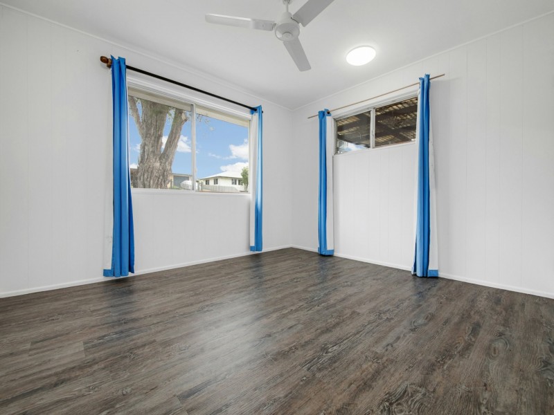 8 Whiting Street, Toolooa QLD 4680