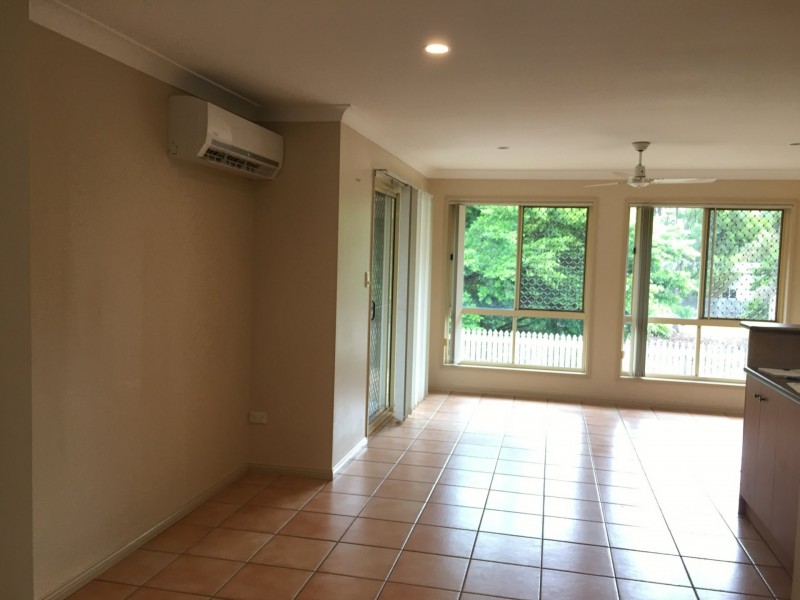 181 J Hickey Avenue, Clinton QLD 4680