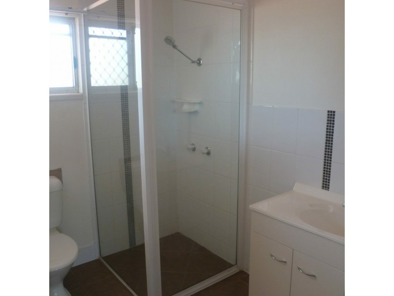 Unit 5/2 Railway Street, West Gladstone QLD 4680