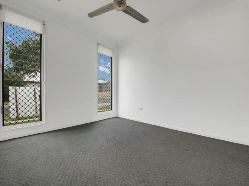10 Sundowner Road, Clinton QLD 4680