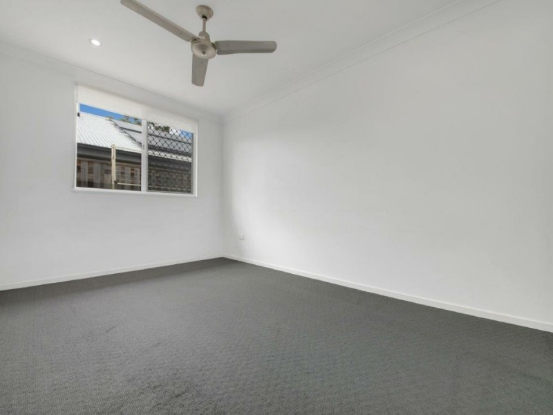 10 Sundowner Road, Clinton QLD 4680