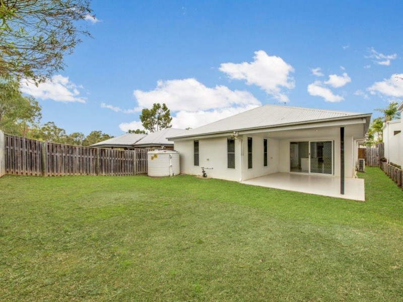 10 Sundowner Road, Clinton QLD 4680