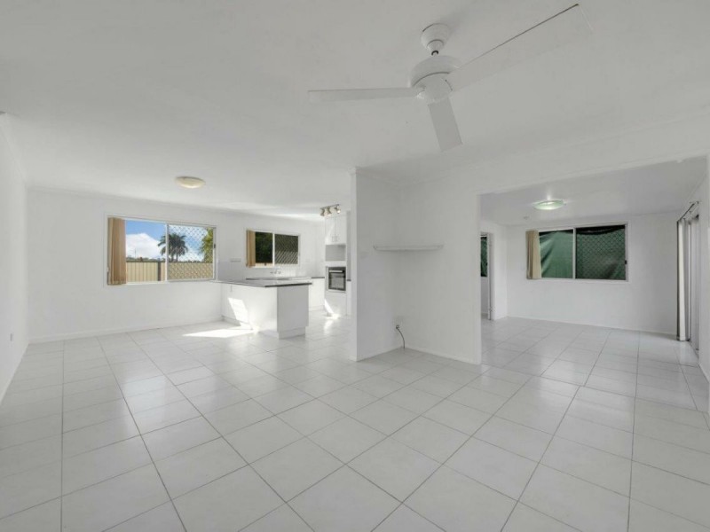 10 Saturn Crescent, Telina QLD 4680