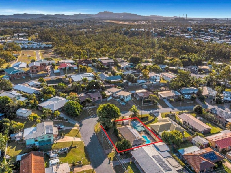 10 Saturn Crescent, Telina QLD 4680