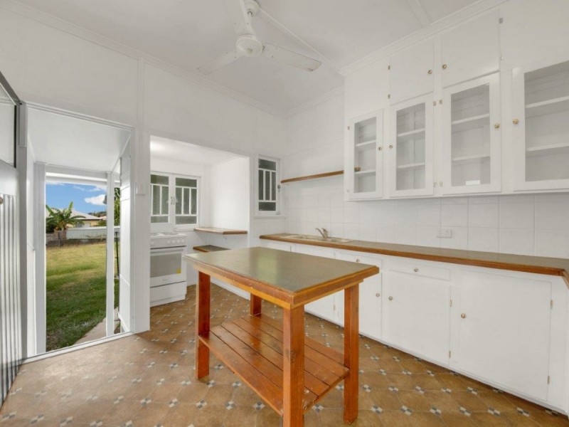 260 Auckland Street, South Gladstone QLD 4680