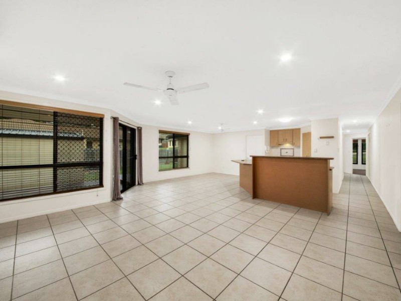 3 Lauren Court, South Gladstone QLD 4680