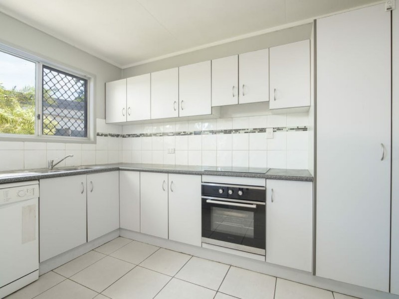 29 Cook Street, West Gladstone QLD 4680