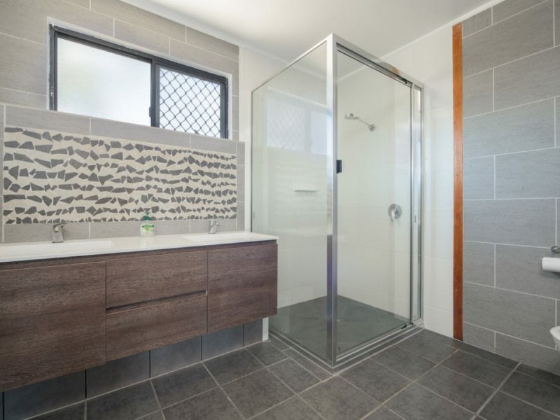 29 Cook Street, West Gladstone QLD 4680
