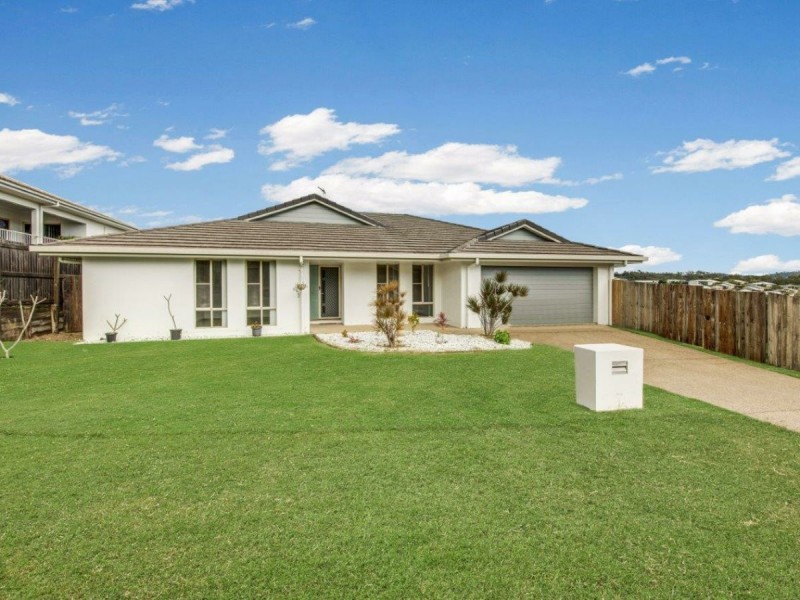 50 Daintree Boulevard, New Auckland QLD 4680