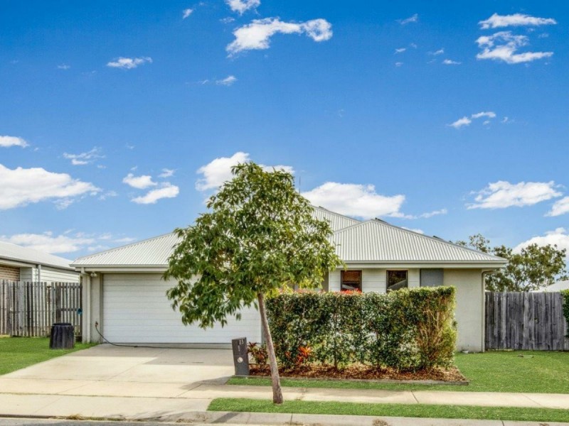 23 Seagull Boulevard, Kirkwood QLD 4680