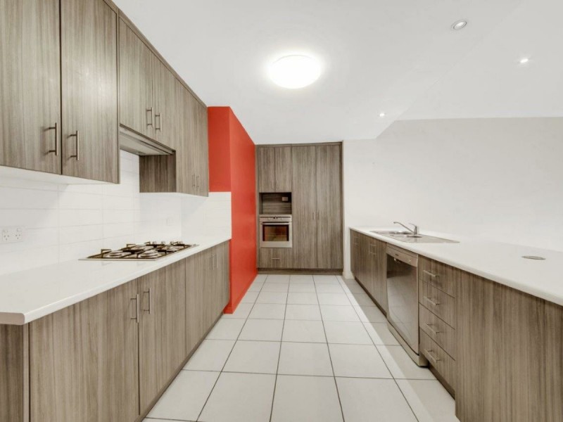 21 Larcom Rise, West Gladstone QLD 4680