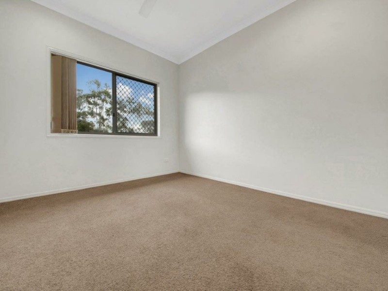 21 Larcom Rise, West Gladstone QLD 4680