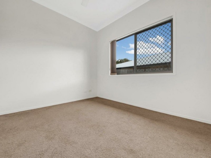 21 Larcom Rise, West Gladstone QLD 4680