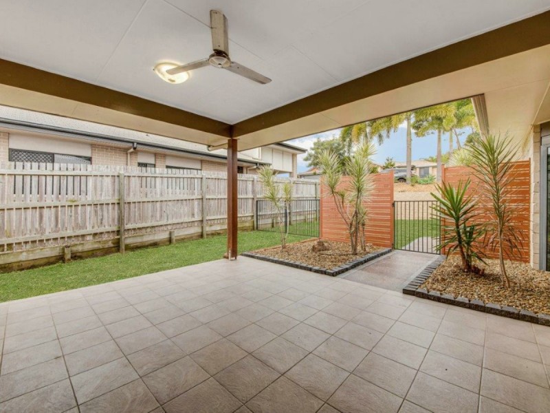 21 Larcom Rise, West Gladstone QLD 4680