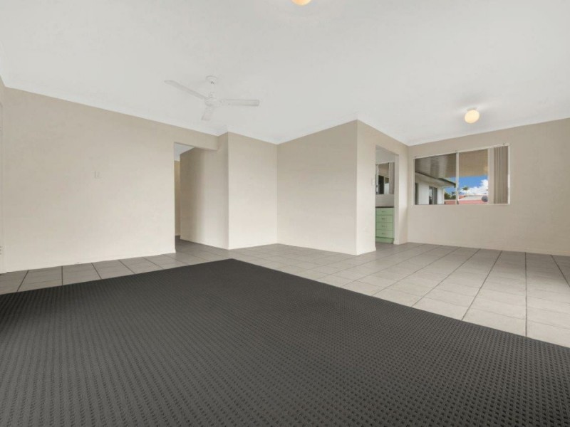 6 Saxonvale Court, New Auckland QLD 4680