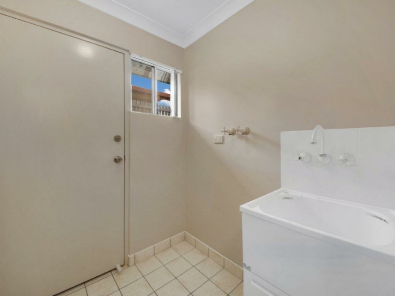6 Saxonvale Court, New Auckland QLD 4680