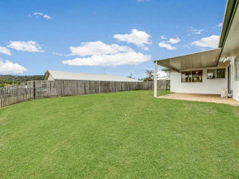 6 Saxonvale Court, New Auckland QLD 4680