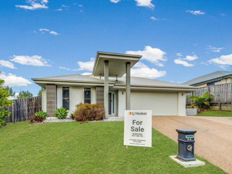 17 Sundowner Road, Clinton QLD 4680