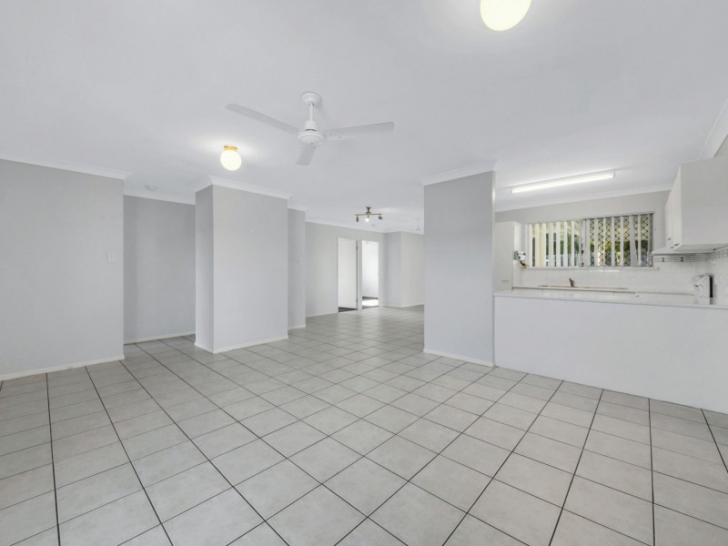 58 Emmadale Drive, New Auckland QLD 4680