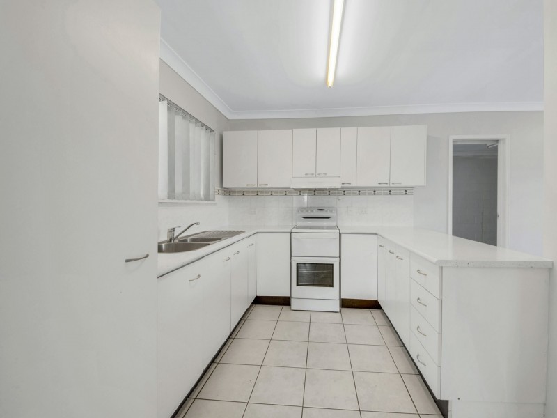 58 Emmadale Drive, New Auckland QLD 4680