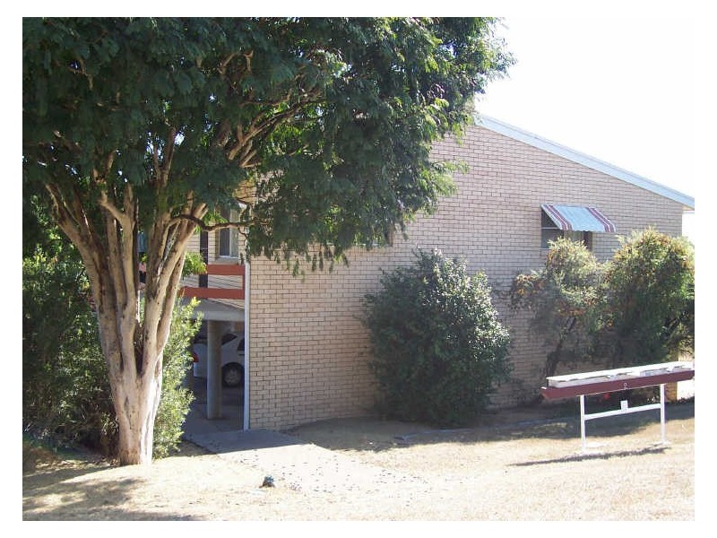 2/2 Fowler Street, West Gladstone QLD 4680